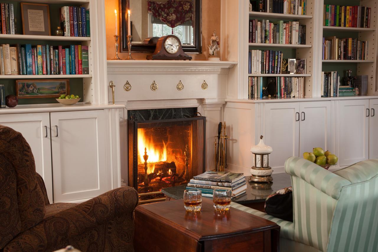 A Butlers Manor Bed & Breakfast Southampton Exterior photo